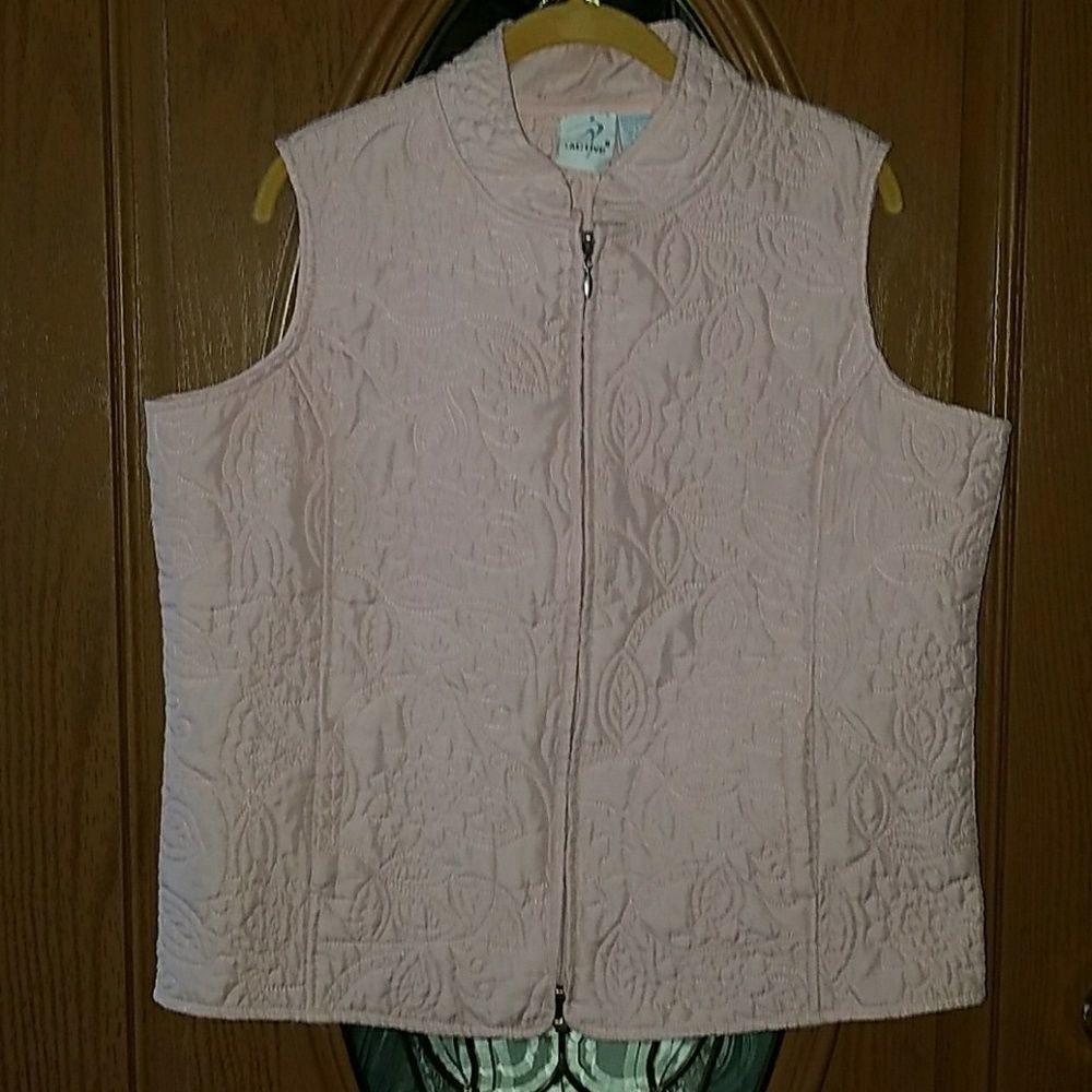 IActive  light rose pink vest Sz. XL EUC Worn once